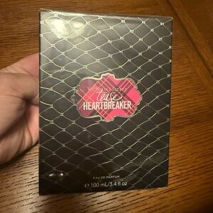 Victoria's Secret Tease Heartbreaker 3.4 oz perfume